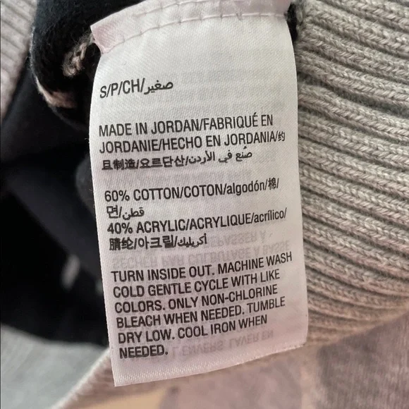 Charter Club Gray Sweater with Black Bow Design - Picture 5 of 5